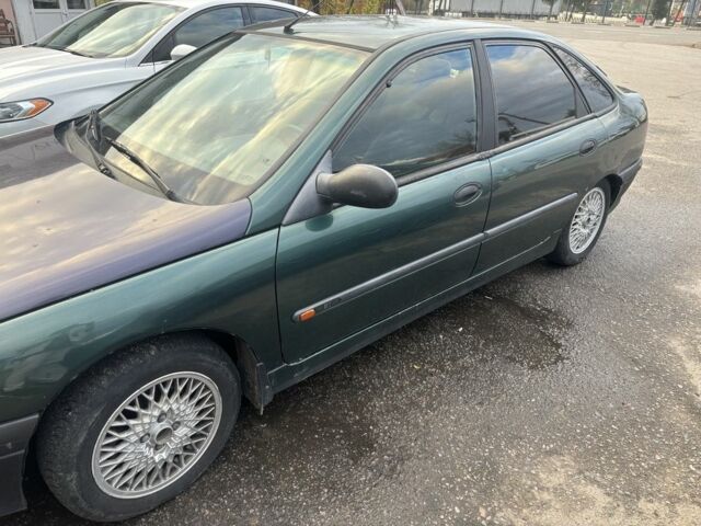 Зелений Рено Лагуна, об'ємом двигуна 1.8 л та пробігом 300 тис. км за 1300 $, фото 1 на Automoto.ua