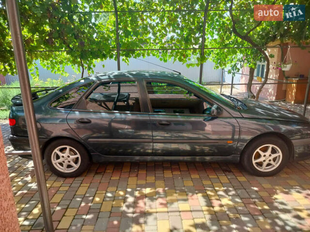Зелений Рено Лагуна, об'ємом двигуна 1.8 л та пробігом 285 тис. км за 2500 $, фото 17 на Automoto.ua