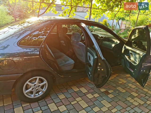 Зелений Рено Лагуна, об'ємом двигуна 1.8 л та пробігом 285 тис. км за 2500 $, фото 3 на Automoto.ua