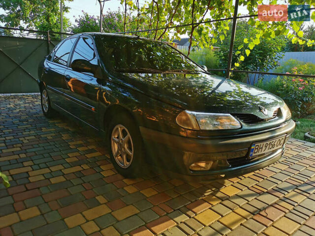 Зелений Рено Лагуна, об'ємом двигуна 1.8 л та пробігом 285 тис. км за 2500 $, фото 1 на Automoto.ua