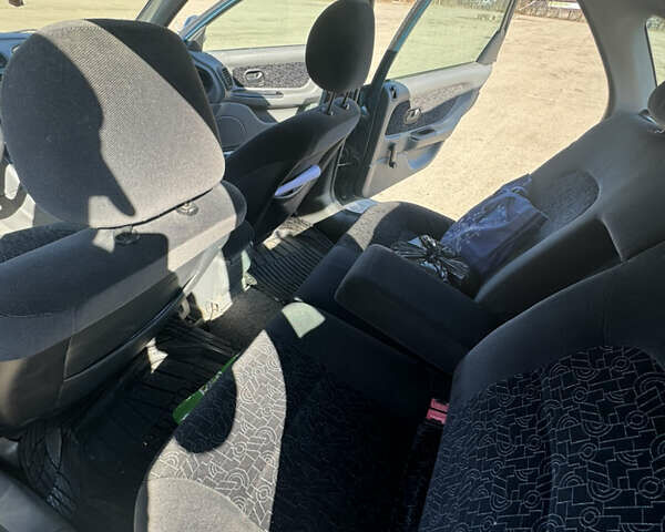 Зелений Рено Лагуна, об'ємом двигуна 1.8 л та пробігом 225 тис. км за 2450 $, фото 8 на Automoto.ua