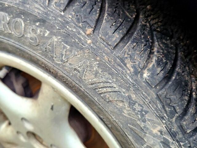 Зеленый Рено Лагуна, объемом двигателя 1.8 л и пробегом 300 тыс. км за 480 $, фото 5 на Automoto.ua