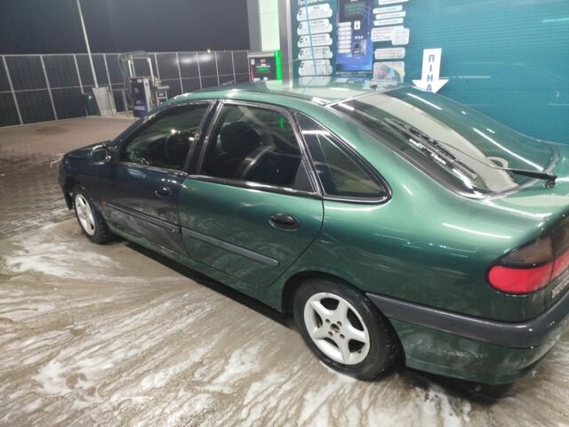 Зеленый Рено Лагуна, объемом двигателя 1.8 л и пробегом 300 тыс. км за 880 $, фото 1 на Automoto.ua