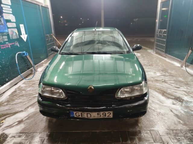 Зеленый Рено Лагуна, объемом двигателя 1.8 л и пробегом 300 тыс. км за 880 $, фото 3 на Automoto.ua