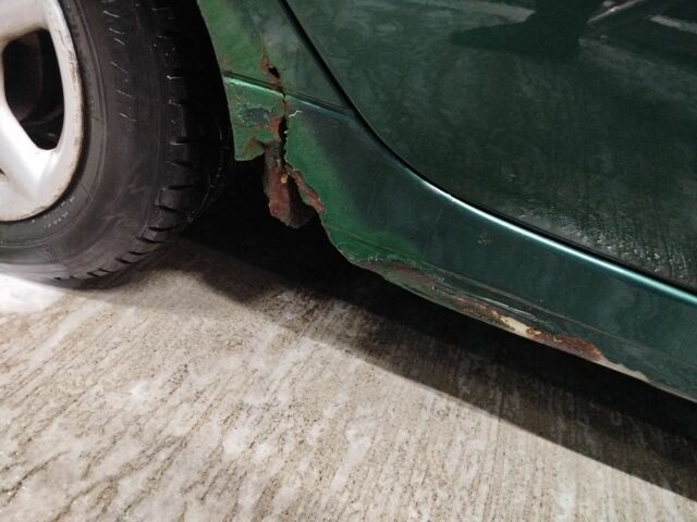 Зеленый Рено Лагуна, объемом двигателя 1.8 л и пробегом 300 тыс. км за 880 $, фото 4 на Automoto.ua