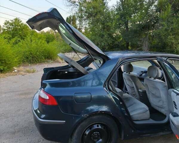 Зелений Рено Лагуна, об'ємом двигуна 1.8 л та пробігом 359 тис. км за 1650 $, фото 19 на Automoto.ua