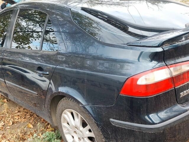 Зелений Рено Лагуна, об'ємом двигуна 1.9 л та пробігом 275 тис. км за 2000 $, фото 3 на Automoto.ua