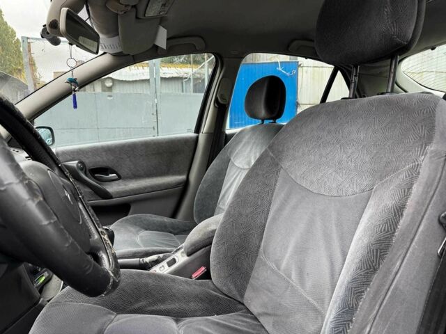 Зеленый Рено Лагуна, объемом двигателя 1.9 л и пробегом 250 тыс. км за 2940 $, фото 15 на Automoto.ua