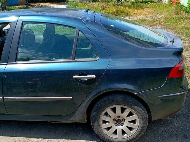 Зелений Рено Лагуна, об'ємом двигуна 1.9 л та пробігом 217 тис. км за 1100 $, фото 2 на Automoto.ua