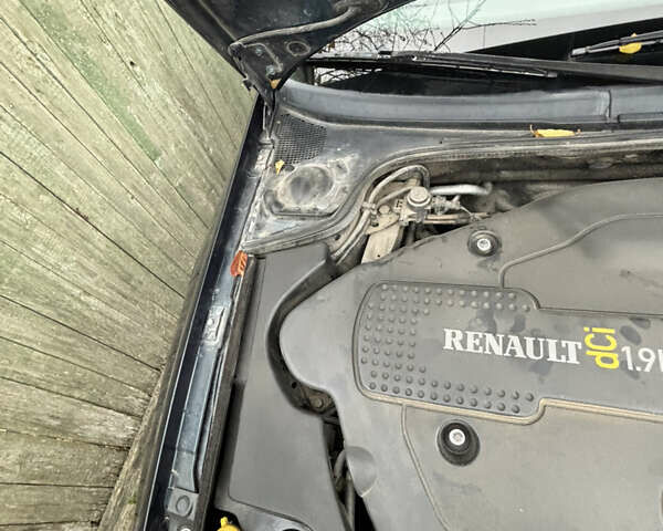 Зеленый Рено Лагуна, объемом двигателя 1.87 л и пробегом 235 тыс. км за 3850 $, фото 15 на Automoto.ua