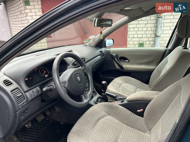 Зеленый Рено Лагуна, объемом двигателя 1.9 л и пробегом 261 тыс. км за 3000 $, фото 27 на Automoto.ua