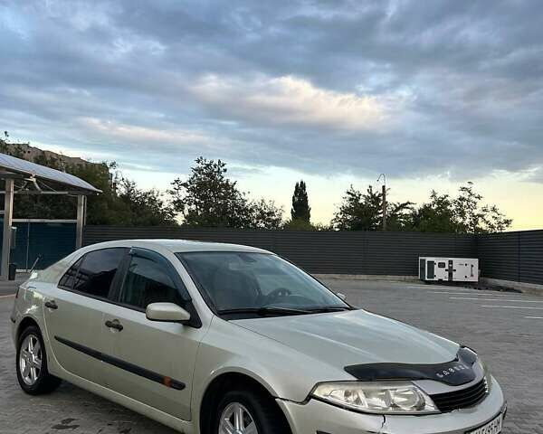 Зелений Рено Лагуна, об'ємом двигуна 1.78 л та пробігом 300 тис. км за 2600 $, фото 1 на Automoto.ua