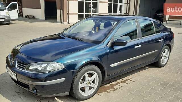 Зеленый Рено Лагуна, объемом двигателя 1.6 л и пробегом 258 тыс. км за 5000 $, фото 1 на Automoto.ua