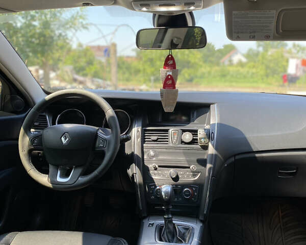 Белый Рено Латитьюд, объемом двигателя 2 л и пробегом 195 тыс. км за 8500 $, фото 9 на Automoto.ua
