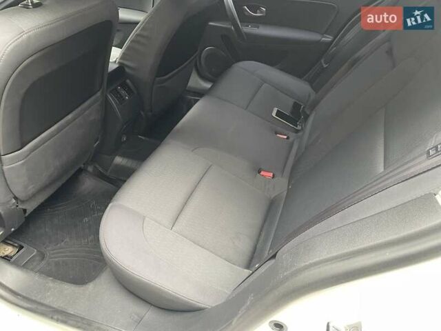 Білий Рено Латітьюд, об'ємом двигуна 2 л та пробігом 185 тис. км за 6950 $, фото 23 на Automoto.ua