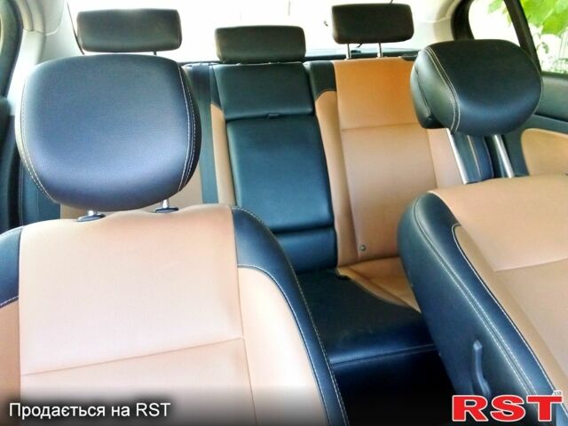 Білий Рено Латітьюд, об'ємом двигуна 2 л та пробігом 120 тис. км за 2000 $, фото 4 на Automoto.ua