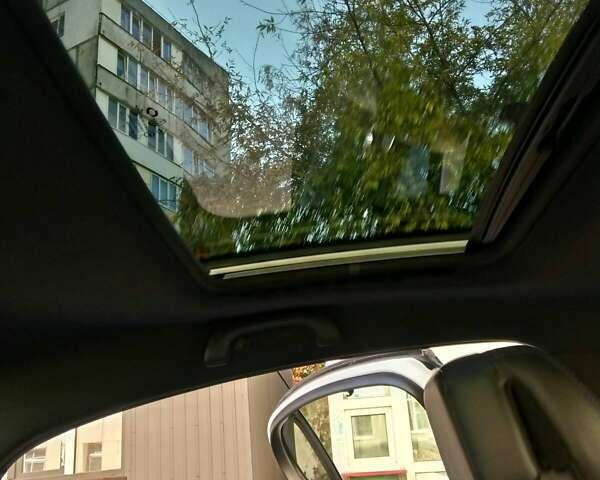 Белый Рено Латитьюд, объемом двигателя 2 л и пробегом 334 тыс. км за 12000 $, фото 22 на Automoto.ua