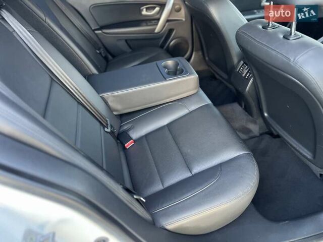 Білий Рено Латітьюд, об'ємом двигуна 2 л та пробігом 45 тис. км за 12800 $, фото 37 на Automoto.ua