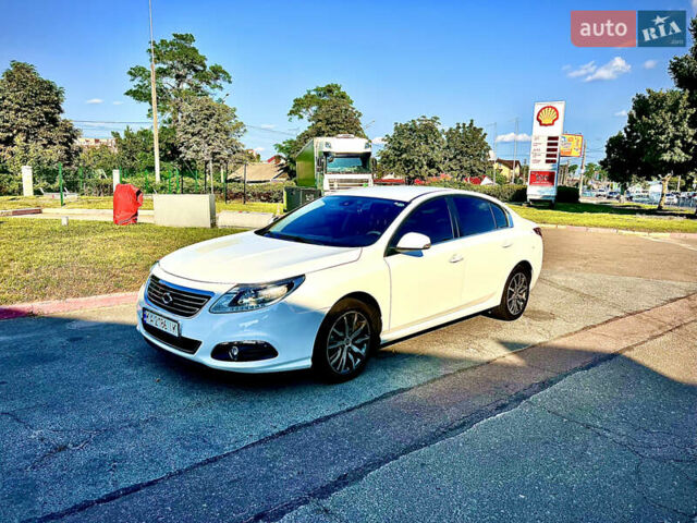 Белый Рено Латитьюд, объемом двигателя 2 л и пробегом 43 тыс. км за 14999 $, фото 56 на Automoto.ua