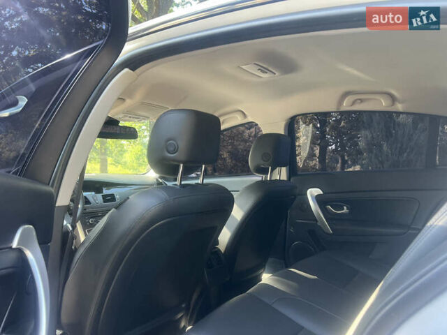 Белый Рено Латитьюд, объемом двигателя 2 л и пробегом 43 тыс. км за 14999 $, фото 17 на Automoto.ua