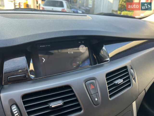 Белый Рено Латитьюд, объемом двигателя 2 л и пробегом 43 тыс. км за 14999 $, фото 78 на Automoto.ua