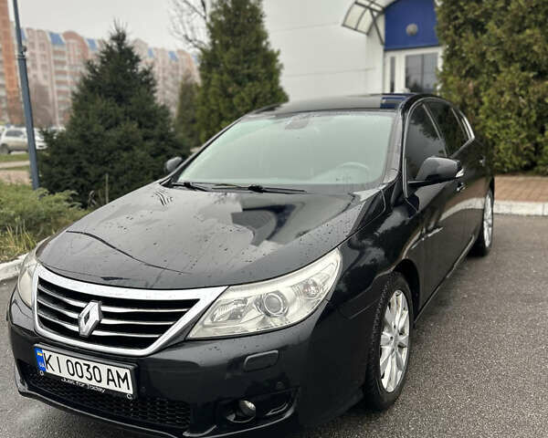 Черный Рено Латитьюд, объемом двигателя 2.5 л и пробегом 237 тыс. км за 9100 $, фото 3 на Automoto.ua