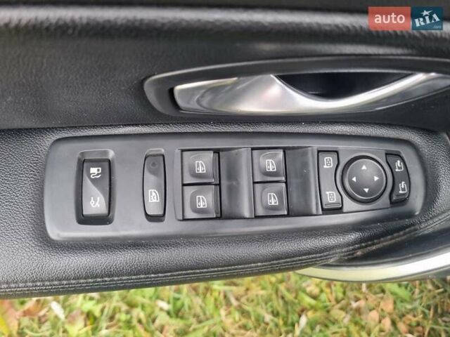 Черный Рено Латитьюд, объемом двигателя 2 л и пробегом 308 тыс. км за 9000 $, фото 2 на Automoto.ua