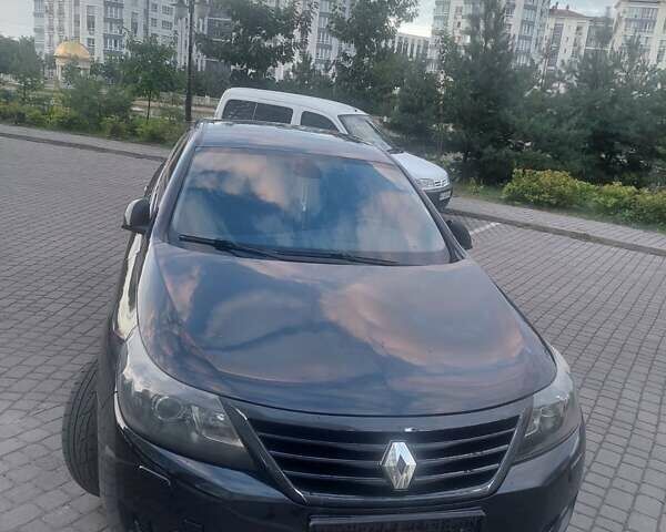 Черный Рено Латитьюд, объемом двигателя 2 л и пробегом 300 тыс. км за 6700 $, фото 5 на Automoto.ua