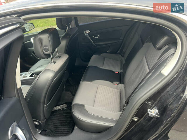 Чорний Рено Латітьюд, об'ємом двигуна 2 л та пробігом 260 тис. км за 9999 $, фото 14 на Automoto.ua