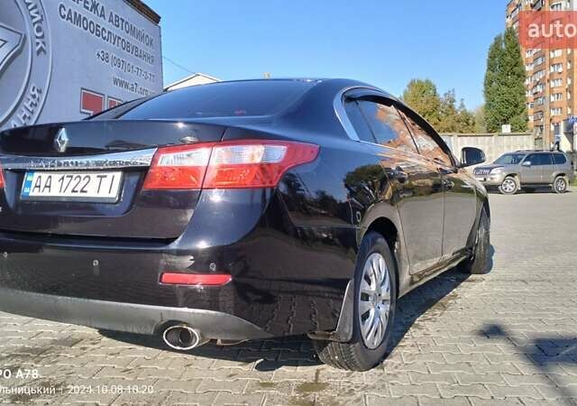 Чорний Рено Латітьюд, об'ємом двигуна 2 л та пробігом 230 тис. км за 5900 $, фото 3 на Automoto.ua