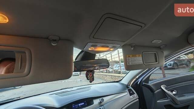 Черный Рено Латитьюд, объемом двигателя 2 л и пробегом 108 тыс. км за 8600 $, фото 15 на Automoto.ua