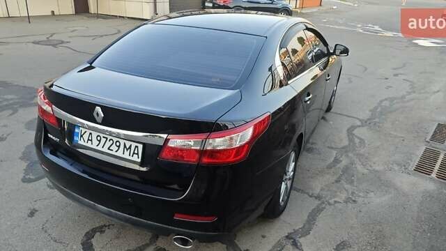 Черный Рено Латитьюд, объемом двигателя 2 л и пробегом 108 тыс. км за 8600 $, фото 11 на Automoto.ua