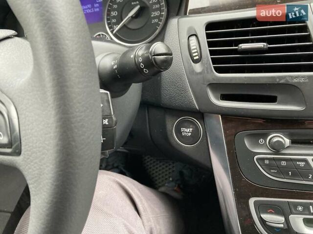 Черный Рено Латитьюд, объемом двигателя 2.5 л и пробегом 306 тыс. км за 6300 $, фото 25 на Automoto.ua