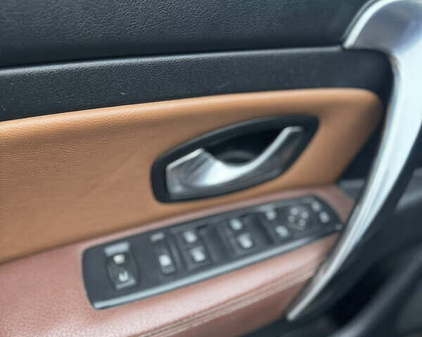 Черный Рено Латитьюд, объемом двигателя 2 л и пробегом 198 тыс. км за 6000 $, фото 10 на Automoto.ua