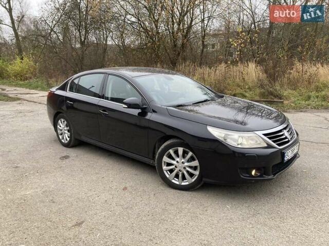 Черный Рено Латитьюд, объемом двигателя 2.5 л и пробегом 306 тыс. км за 6300 $, фото 7 на Automoto.ua