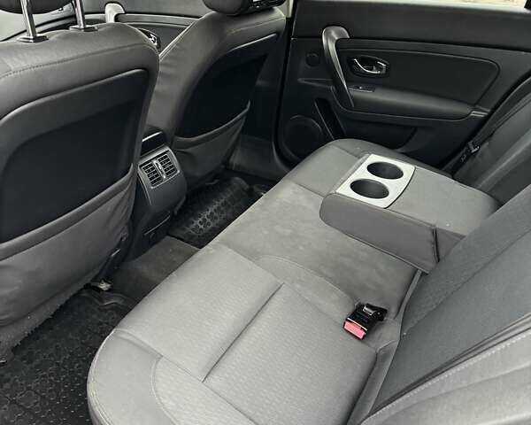 Рено Латітьюд, об'ємом двигуна 2 л та пробігом 224 тис. км за 7800 $, фото 11 на Automoto.ua