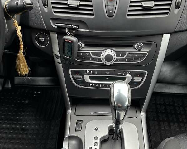 Рено Латітьюд, об'ємом двигуна 2 л та пробігом 224 тис. км за 7800 $, фото 10 на Automoto.ua