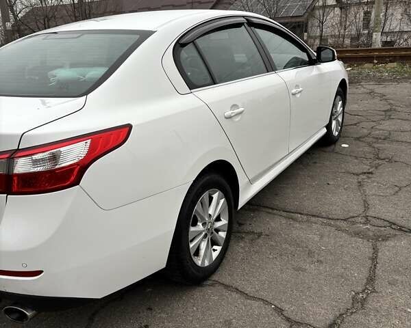 Рено Латітьюд, об'ємом двигуна 2 л та пробігом 224 тис. км за 7800 $, фото 5 на Automoto.ua