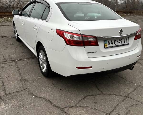 Рено Латітьюд, об'ємом двигуна 2 л та пробігом 224 тис. км за 7800 $, фото 3 на Automoto.ua