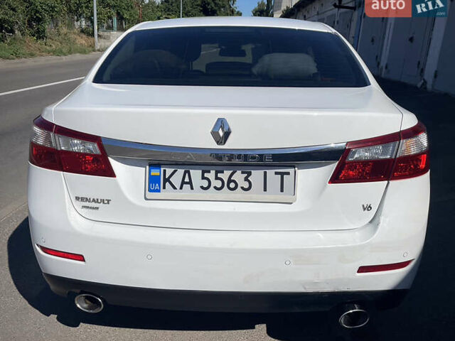 Рено Латитьюд, объемом двигателя 2.5 л и пробегом 164 тыс. км за 8600 $, фото 6 на Automoto.ua