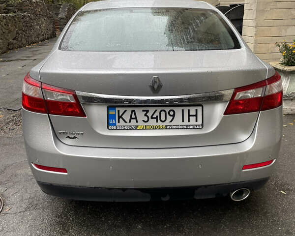 Серый Рено Латитьюд, объемом двигателя 2 л и пробегом 192 тыс. км за 7600 $, фото 6 на Automoto.ua
