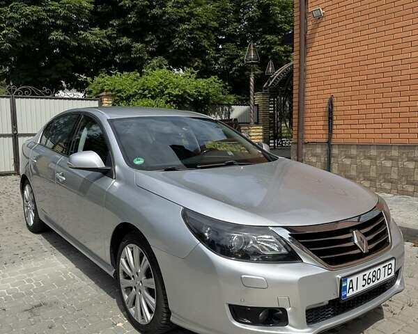 Сірий Рено Латітьюд, об'ємом двигуна 2 л та пробігом 168 тис. км за 8200 $, фото 14 на Automoto.ua