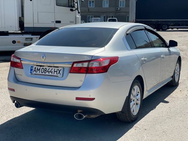 Сірий Рено Латітьюд, об'ємом двигуна 2.5 л та пробігом 260 тис. км за 6500 $, фото 4 на Automoto.ua