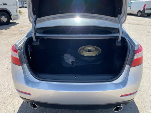 Сірий Рено Латітьюд, об'ємом двигуна 2.5 л та пробігом 260 тис. км за 6500 $, фото 7 на Automoto.ua