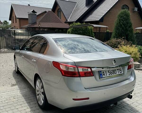 Сірий Рено Латітьюд, об'ємом двигуна 2 л та пробігом 168 тис. км за 8200 $, фото 8 на Automoto.ua