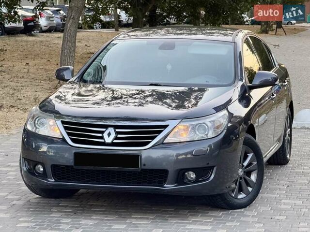 Рено Латитьюд 2011 в Одессе на Automoto.ua Серый Рено Латитьюд, объемом двигателя 2 л и пробегом 161 тыс. км за 6999 $, фото 19 на Automoto.ua