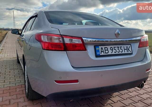 Сірий Рено Латітьюд, об'ємом двигуна 2 л та пробігом 320 тис. км за 7700 $, фото 8 на Automoto.ua