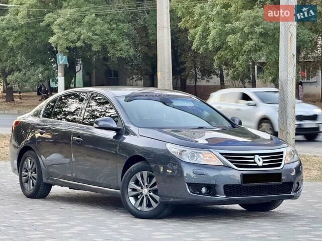 Рено Латитьюд 2011 в Одессе на Automoto.ua Серый Рено Латитьюд, объемом двигателя 2 л и пробегом 161 тыс. км за 6999 $, фото 3 на Automoto.ua