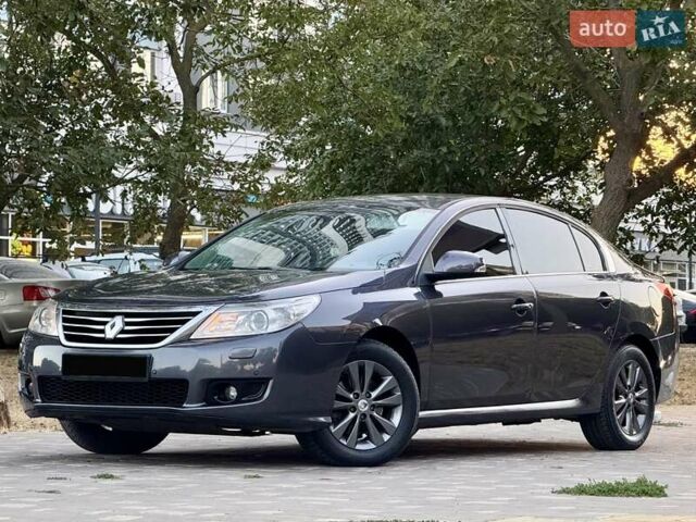 Рено Латитьюд 2011 в Одессе на Automoto.ua Серый Рено Латитьюд, объемом двигателя 2 л и пробегом 161 тыс. км за 6999 $, фото 15 на Automoto.ua