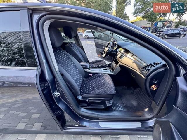 Рено Латитьюд 2011 в Одессе на Automoto.ua Серый Рено Латитьюд, объемом двигателя 2 л и пробегом 161 тыс. км за 6999 $, фото 55 на Automoto.ua